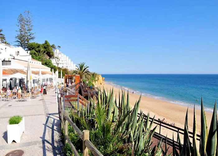 Tasteful 4 Bedrooms Laginhas Modern Furnishings Villa *