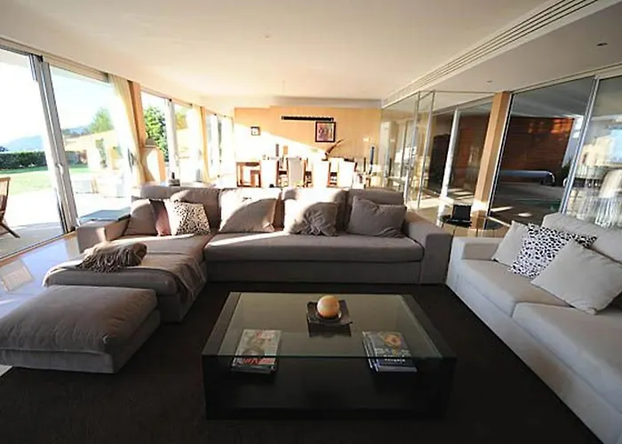 Tasteful 4 Bedrooms Laginhas Modern Furnishings Villa