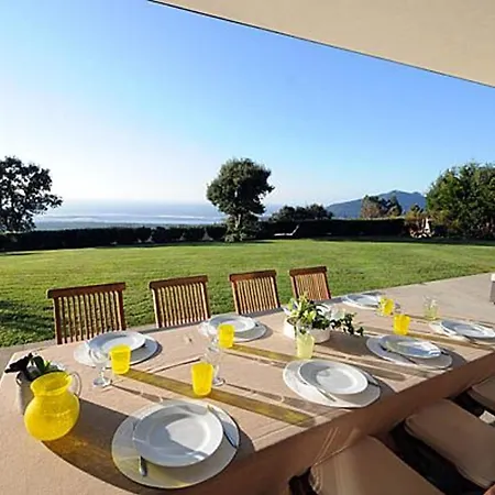 Tasteful 4 Bedrooms Laginhas Modern Furnishings Great Sea Views *
