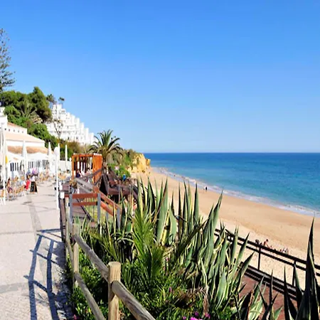 Tasteful 4 Bedrooms Laginhas Modern Furnishings ヴィラ *