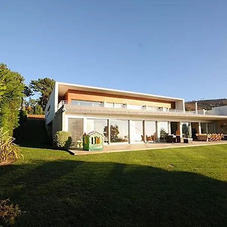 Tasteful 4 Bedrooms Laginhas Modern Furnishings Great Sea Views Villa
